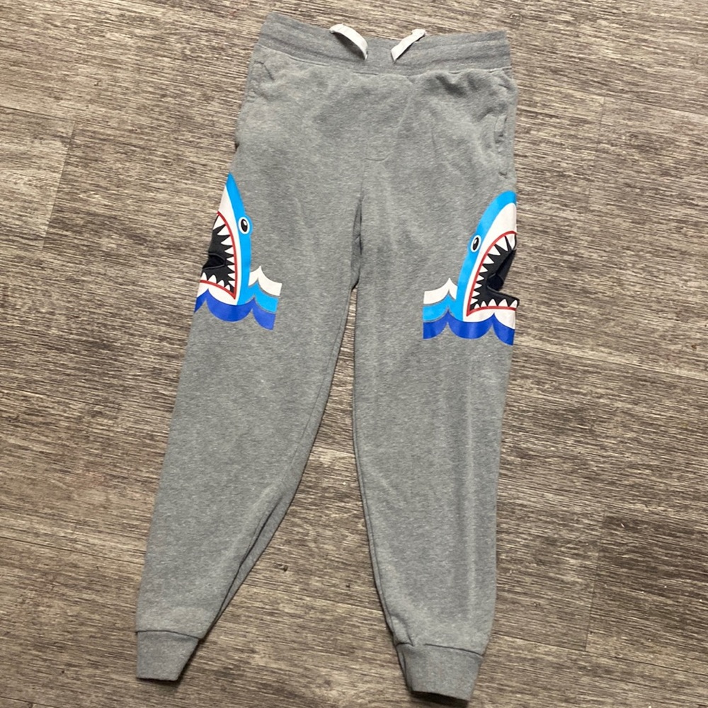 365 Kids from Garanimals shark joggers pockets size 10